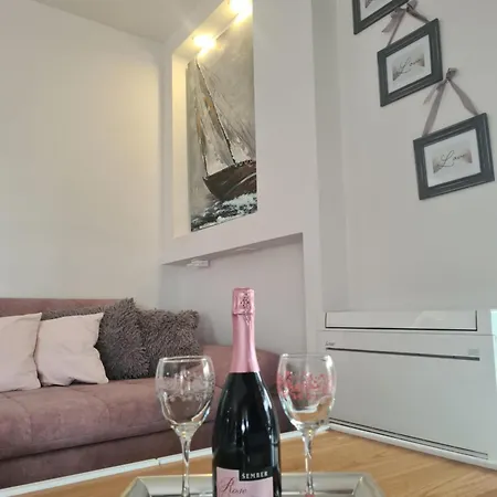 Lelo Apartment With Jacuzzi And Free Parking Zadar Exterior foto