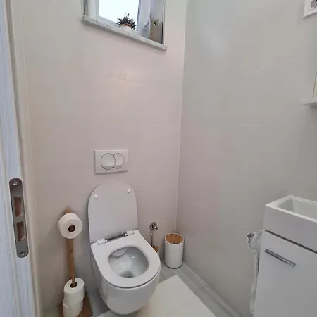 Lelo Apartment With Jacuzzi And Free Parking Zadar Exterior foto