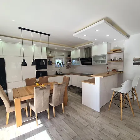 Lelo Apartment With Jacuzzi And Free Parking Zadar Exterior foto