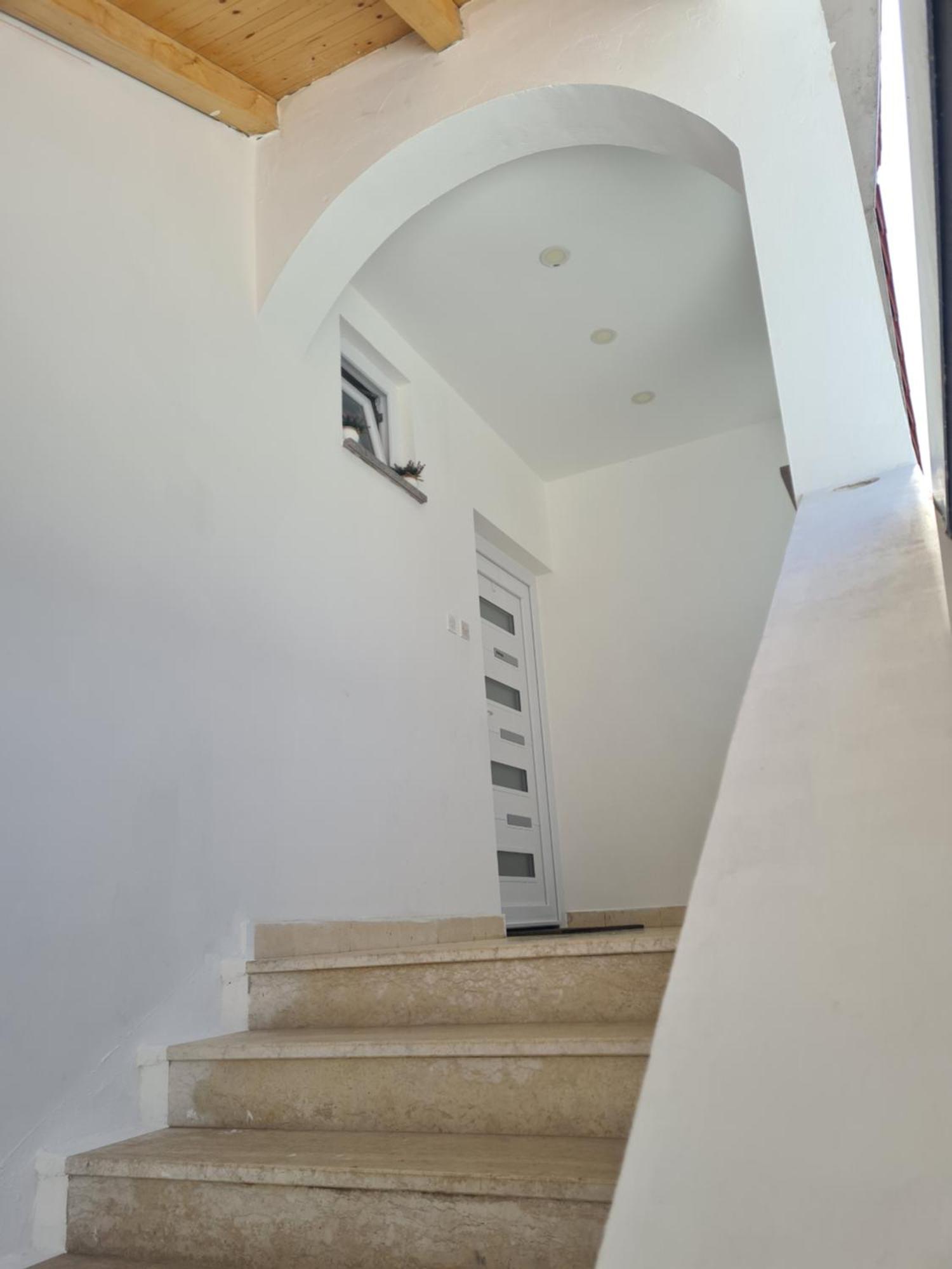 Lelo With Jacuzzi And Free Parking Zadar