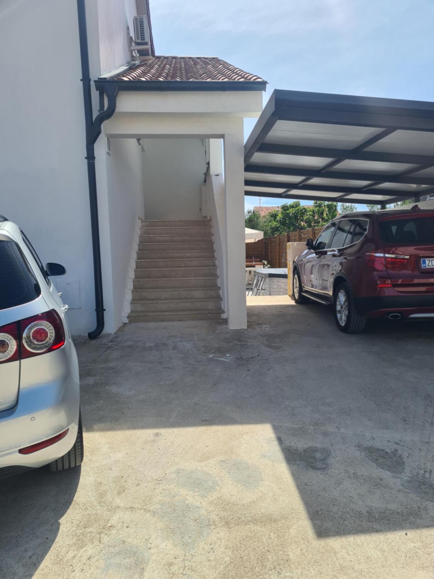 Lelo With Jacuzzi And Free Parking *